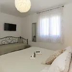 Periska *